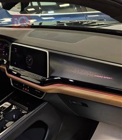 ڤۆڵکسواگن ئەتڵەس کرۆس سپۆرت